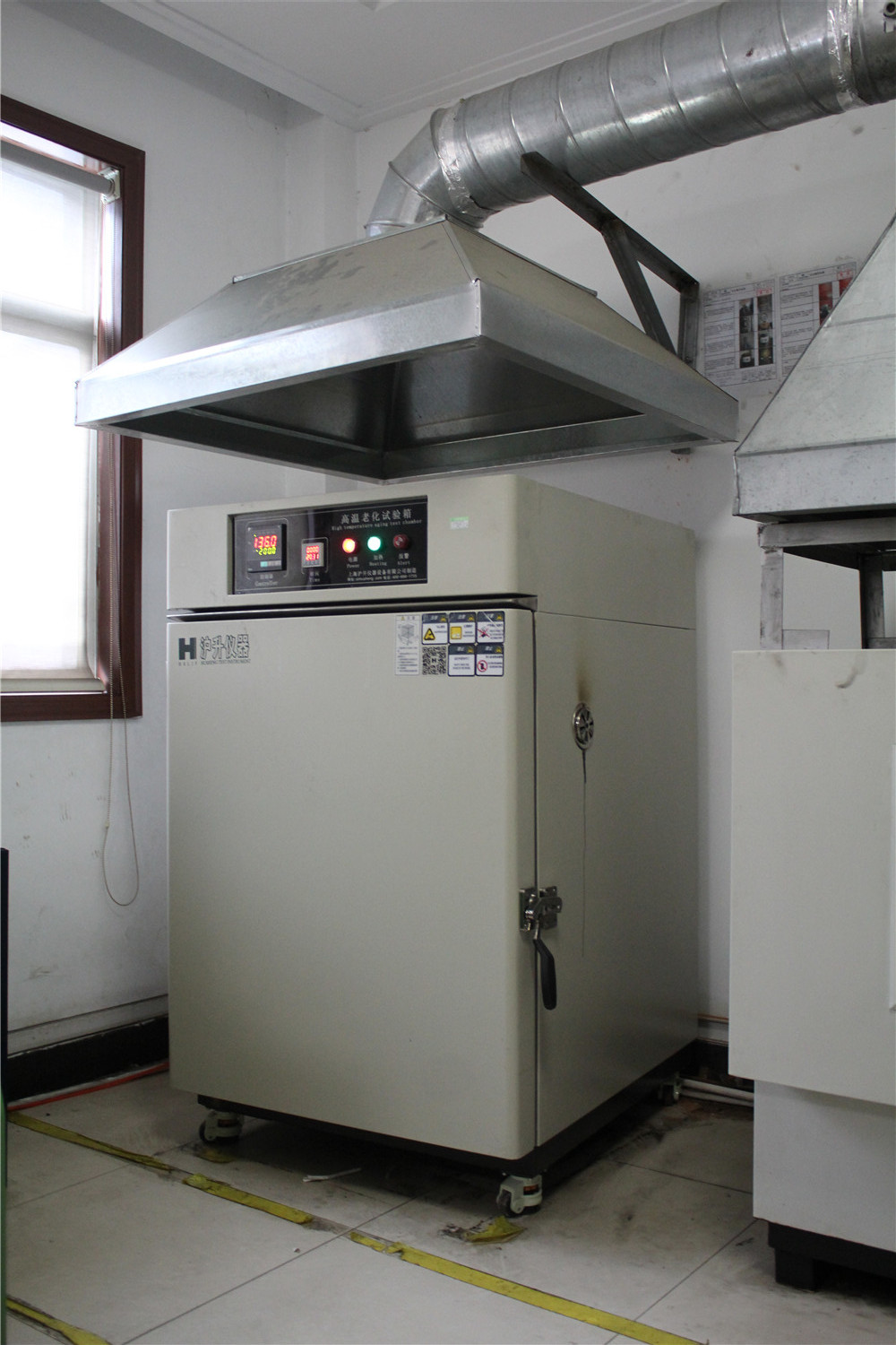 Rubber aging chamber